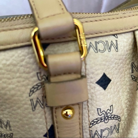 AUTHENTIC MCM Visetos Vintage Cross Shopper bag - Picture 6 of 13